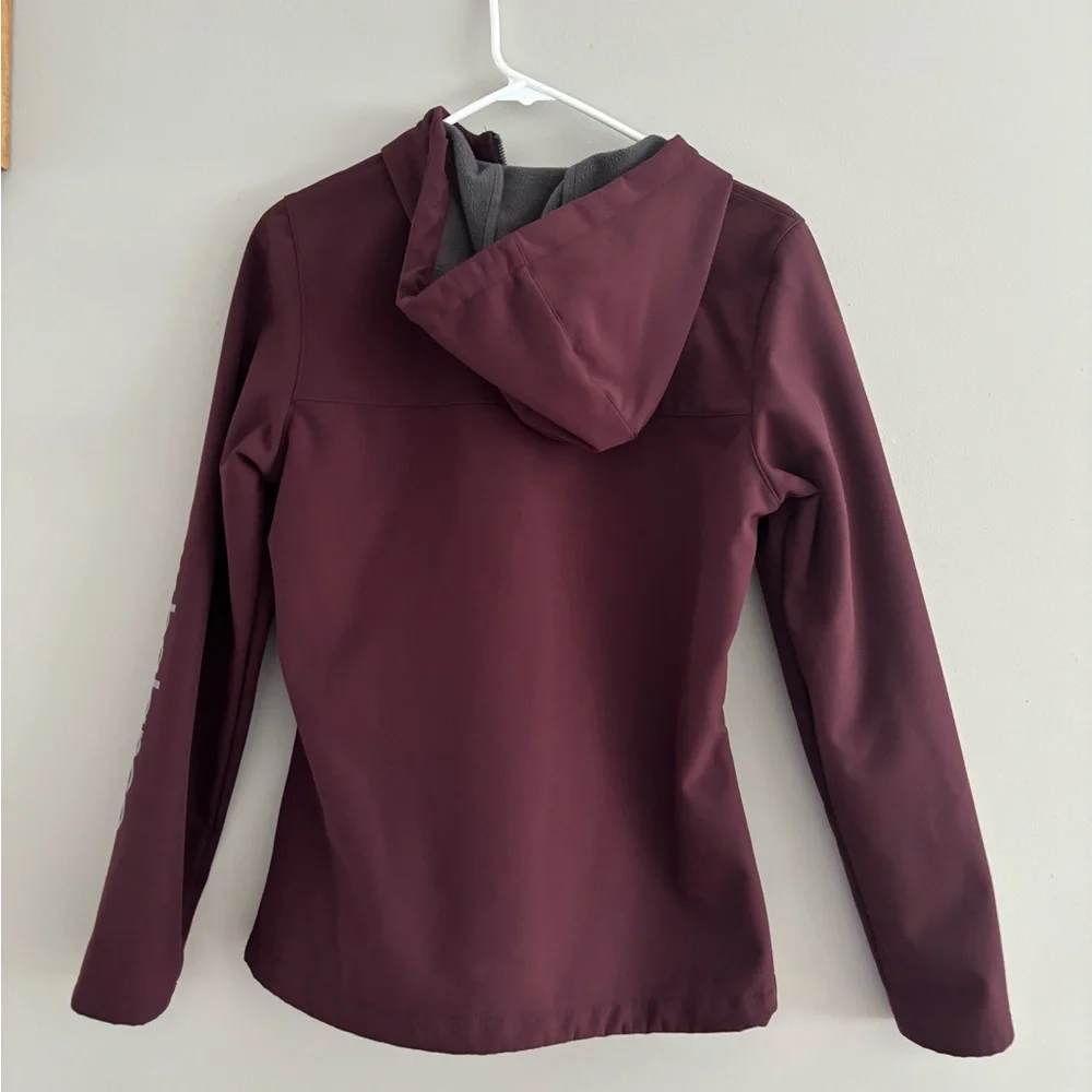 New Balance Women's Burgundy Utility Jacket - Picture 2 of 4